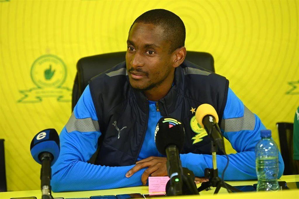 Rulani Comments on Jali’s Pending Decision on Sundowns Future