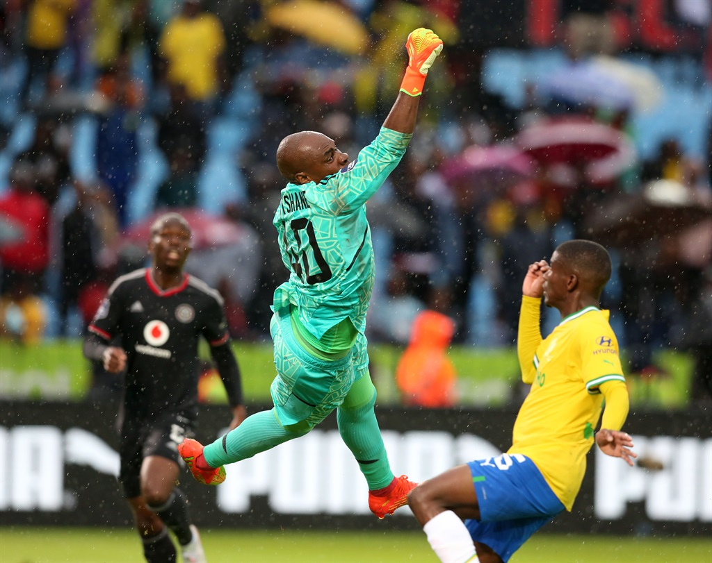 Pirates Face Goalkeeping Dilemma Due to Inconsistency?