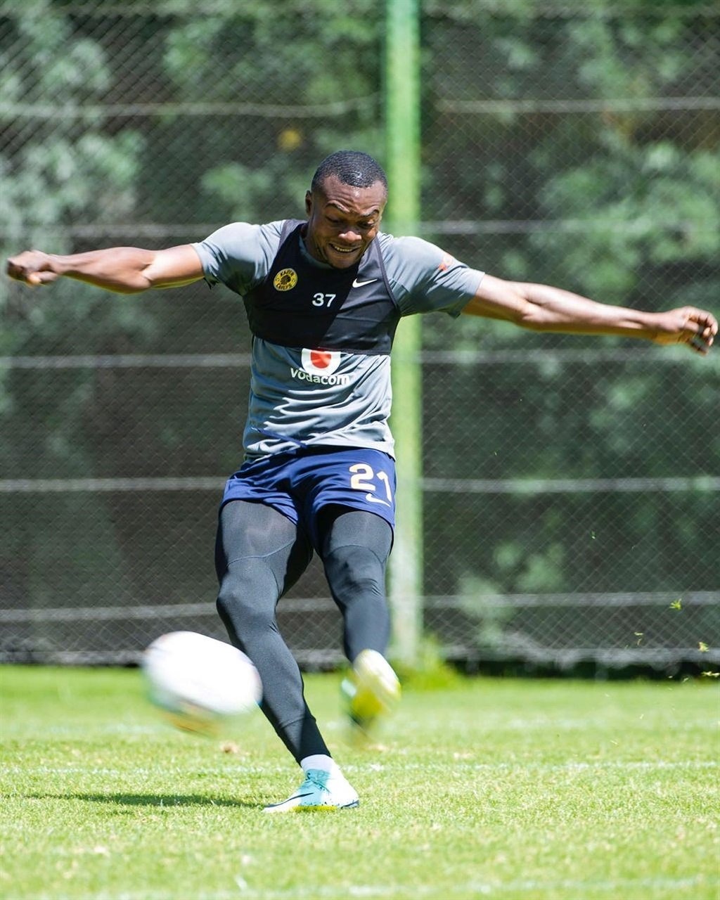 Behind the Scenes at Chiefs: Zwane’s Morale Soars with the Return of Key Figure