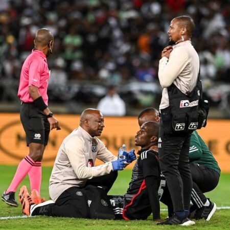 Riveiro Expresses Bewilderment Over Sibisi’s Cup Final Injuries at Pirates