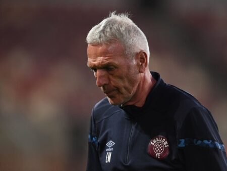 Middendorp Criticizes “Provocation” from Fourth Official