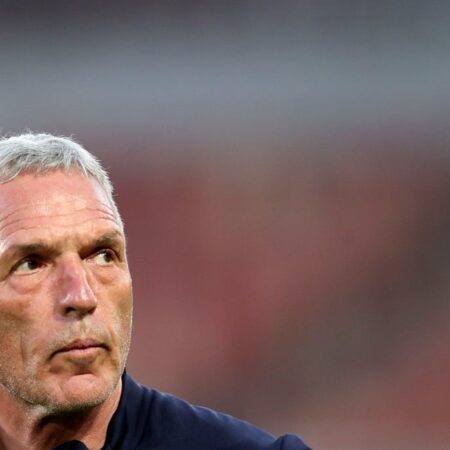 Middendorp Reveals Insights into His Time in Germany